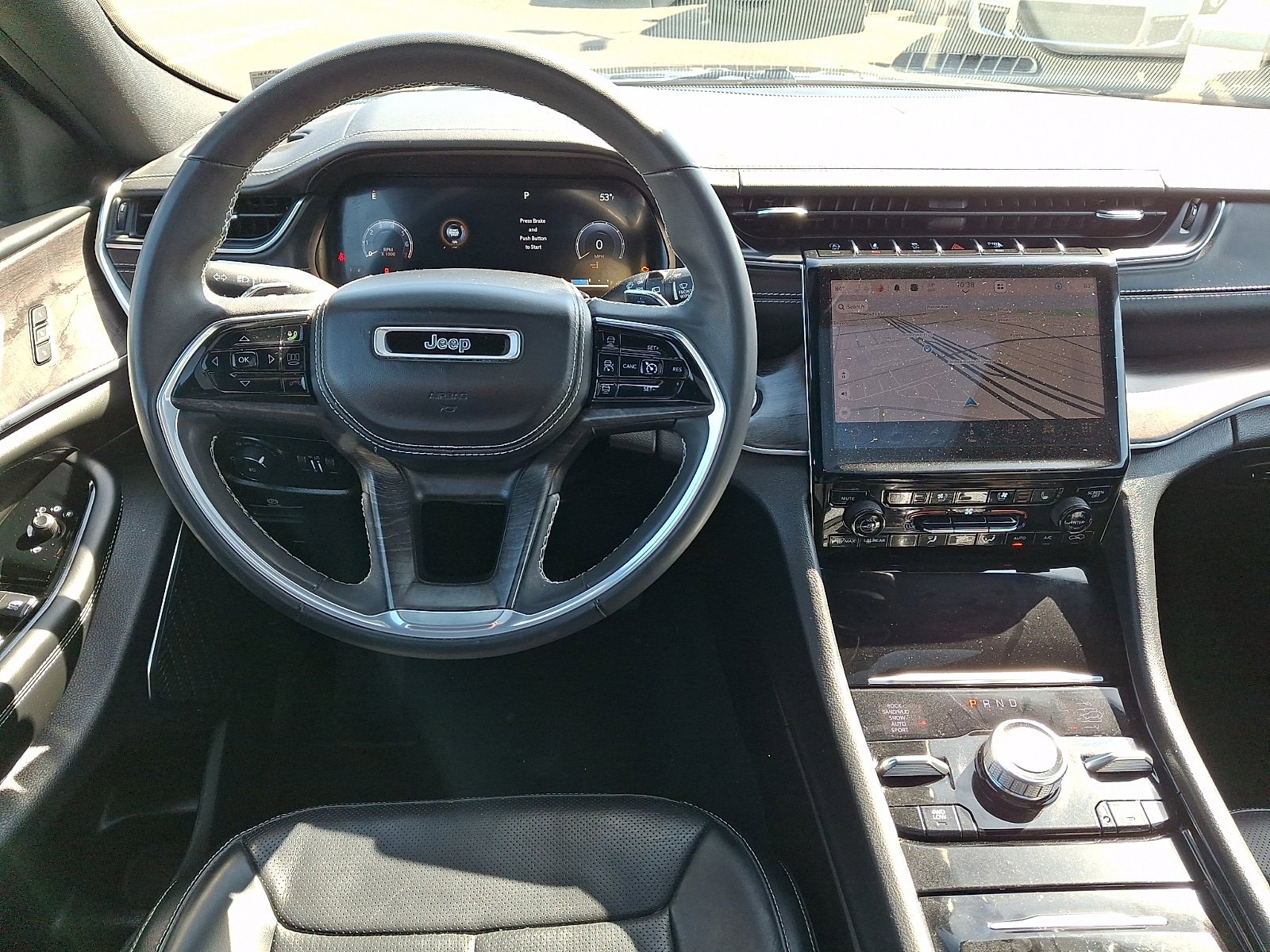 Used 2023 Jeep Grand Cherokee Overland AWD/4WD image 11