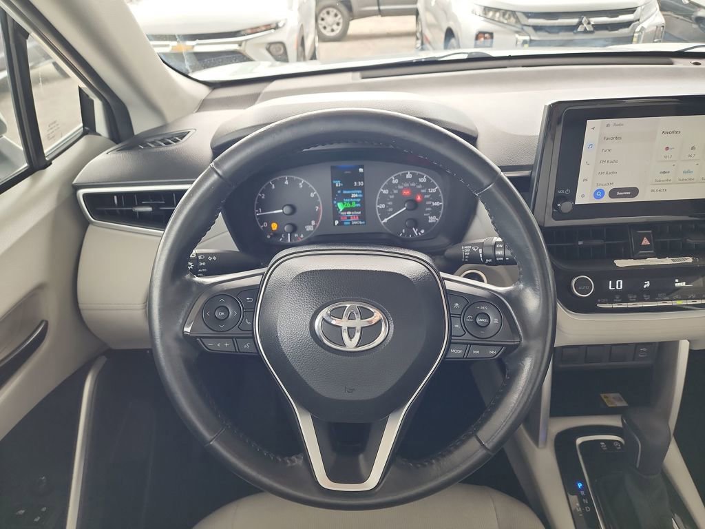 Used 2023 Toyota Corolla Cross LE image 18