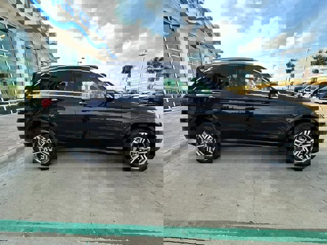 Used 2021 Mercedes-Benz GLC 300 image 5