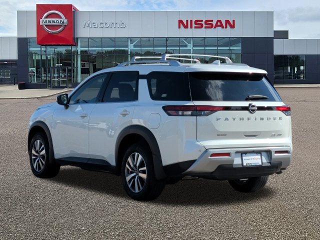Certified 2024 Nissan Pathfinder SL AWD/4WD image 5