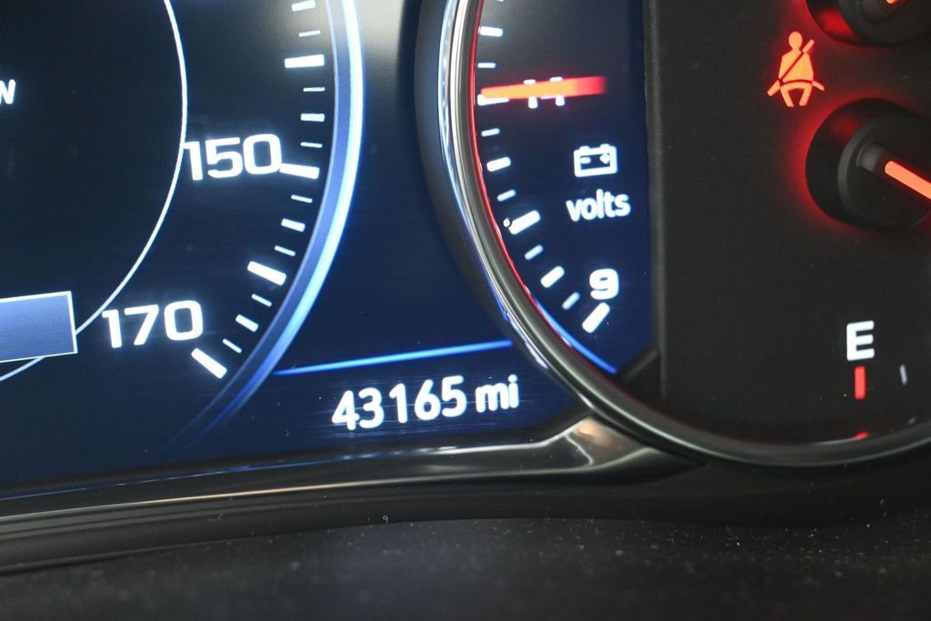 Used 2022 Chevrolet Traverse Premier FWD image 10