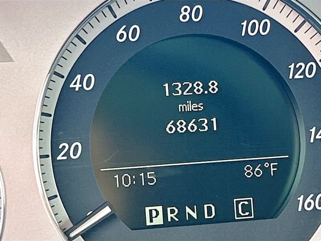 Used 2010 Mercedes-Benz GLK 350 4MATIC image 9