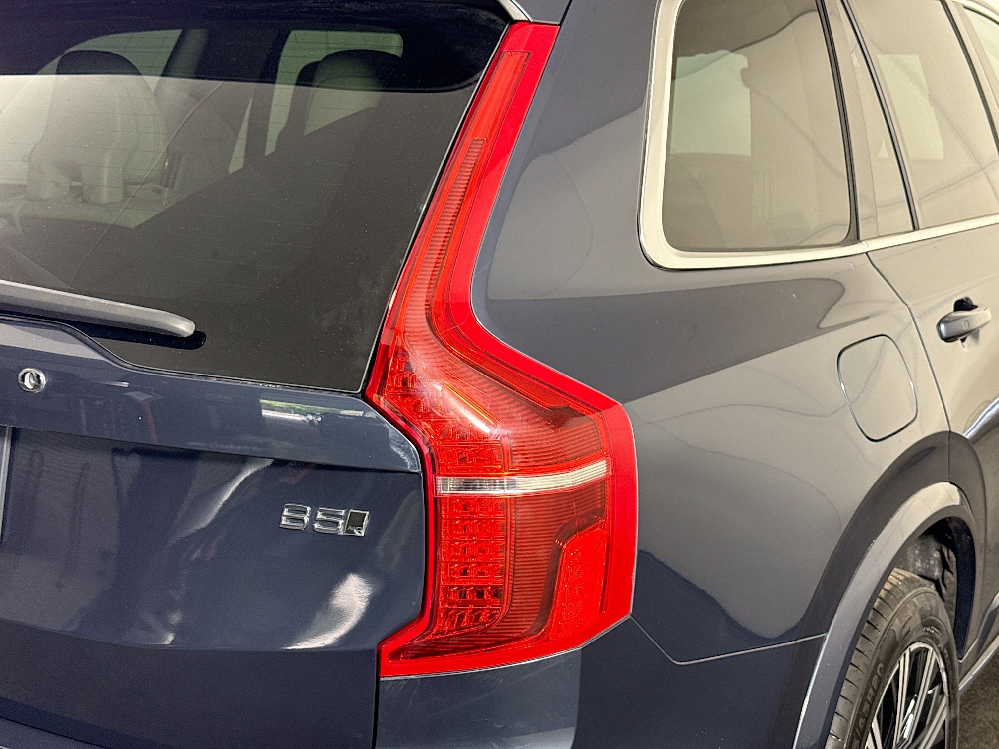 Used 2023 Volvo XC90 B5 Core w/ Protection Package AWD/4WD image 34