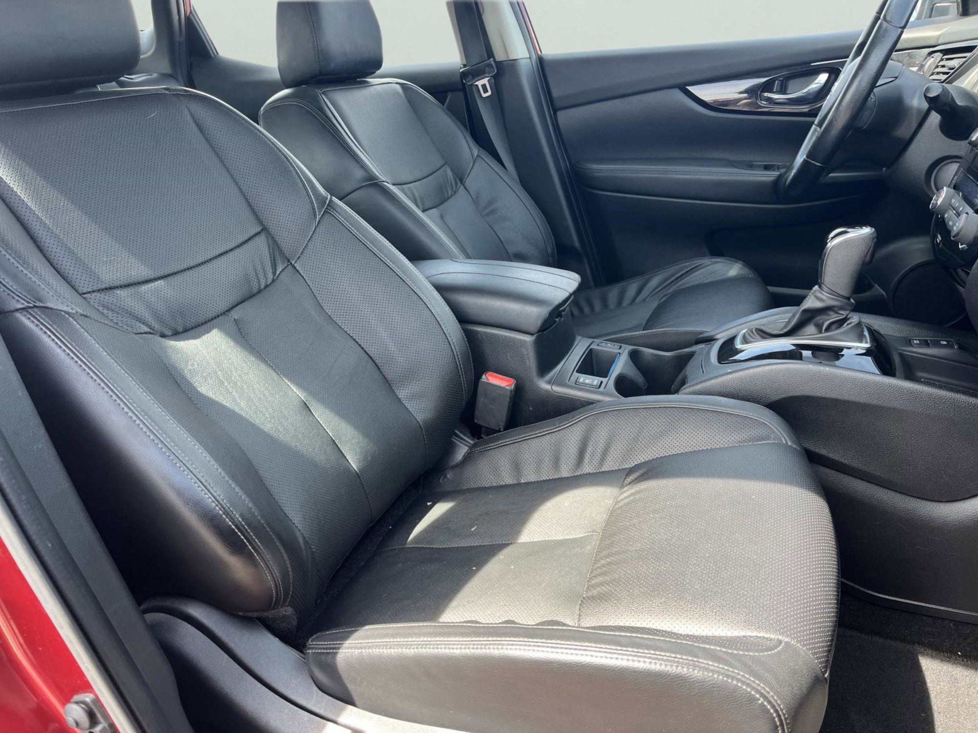 Used 2021 Nissan Rogue Sport SL AWD/4WD image 20