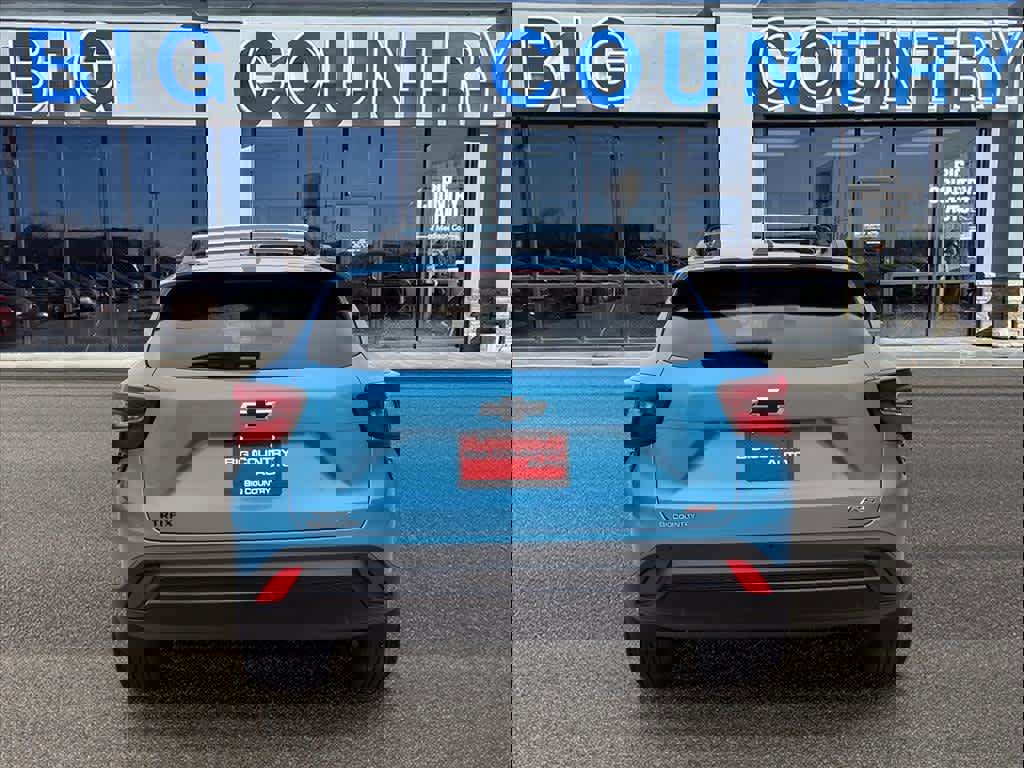 Used 2025 Chevrolet Trax RS w/ Sunroof Package image 4