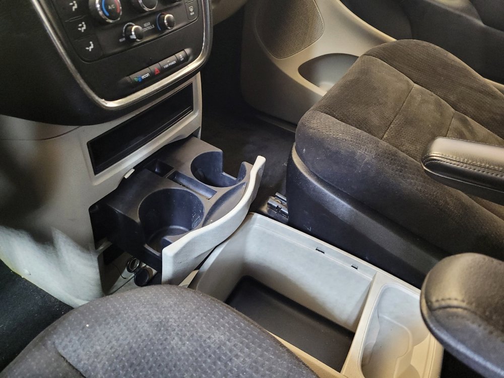 Used 2014 Dodge Grand Caravan SE w/ Quick Order Package 29E SE FWD image 26