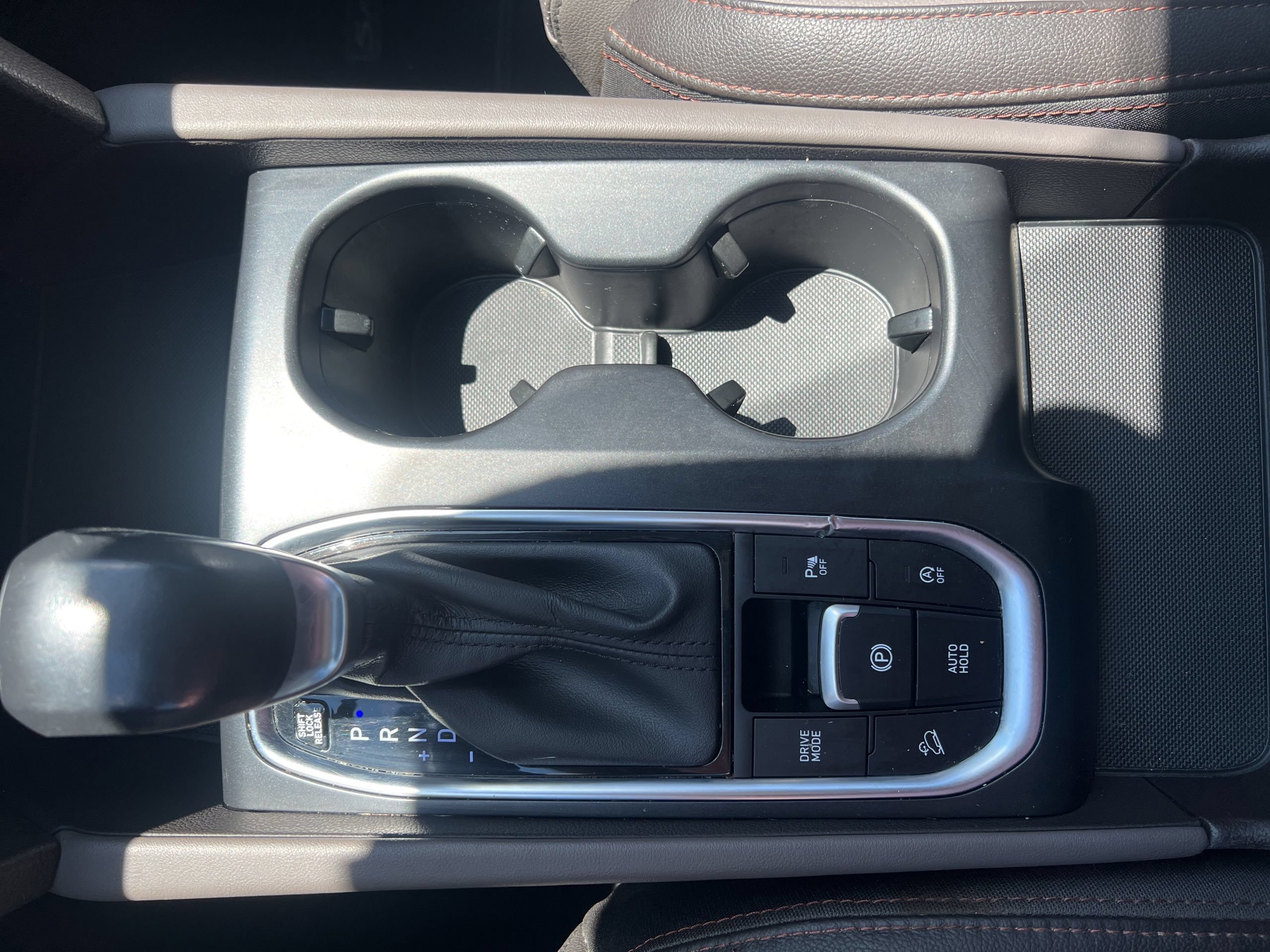 Used 2019 Hyundai Santa Fe Limited AWD/4WD image 18