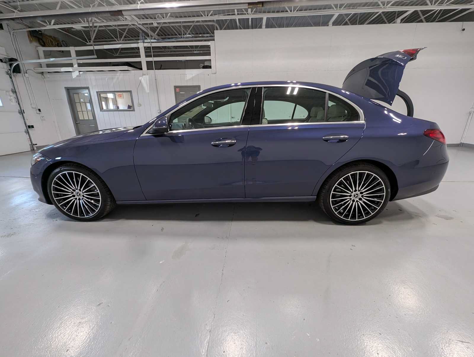 New 2026 Mercedes-Benz C 300 4MATIC Sedan image 10
