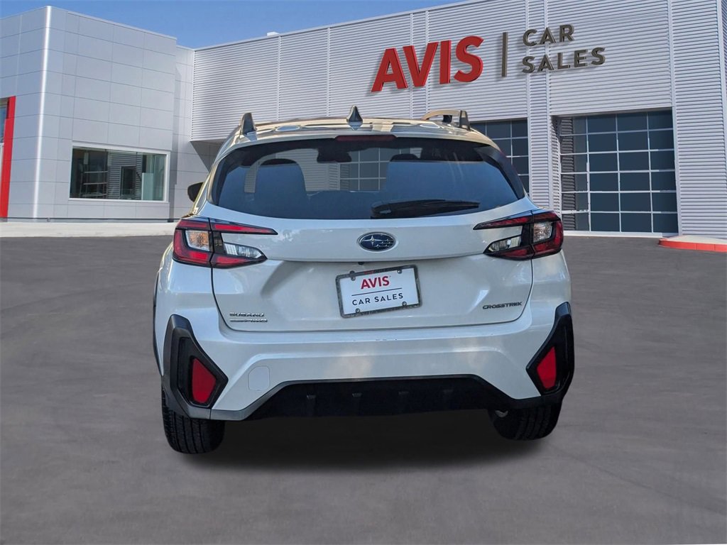 Used 2024 Subaru Crosstrek 2.0i Premium image 9