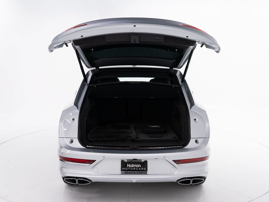 New 2026 Bentley Bentayga Extended Wheelbase AWD/4WD image 46