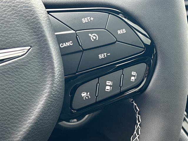 New 2026 Chrysler Pacifica Limited w/ S Appearance Package image 44