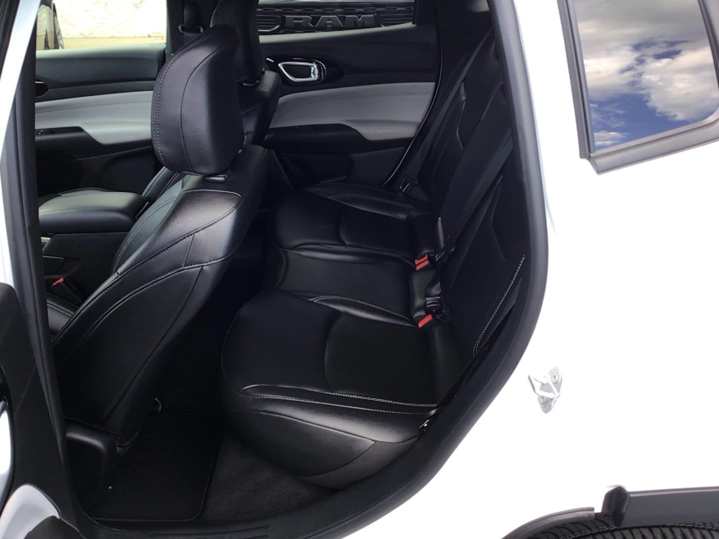 Certified 2026 Jeep Compass Limited AWD/4WD image 8