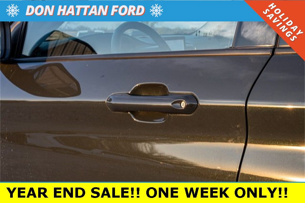 Used 2023 Ford Explorer XLT w/ Equipment Group 202A image 28