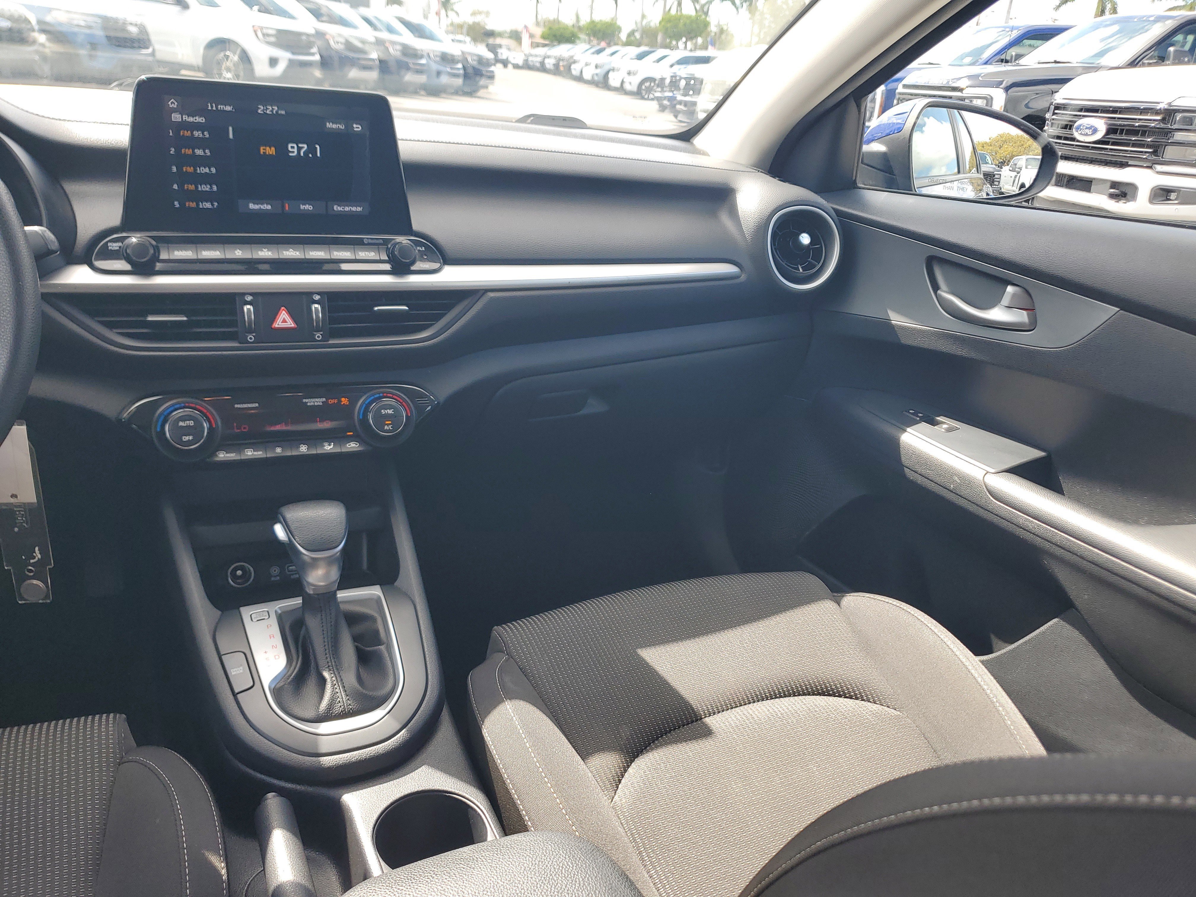 Used 2019 Kia Forte LXS image 15