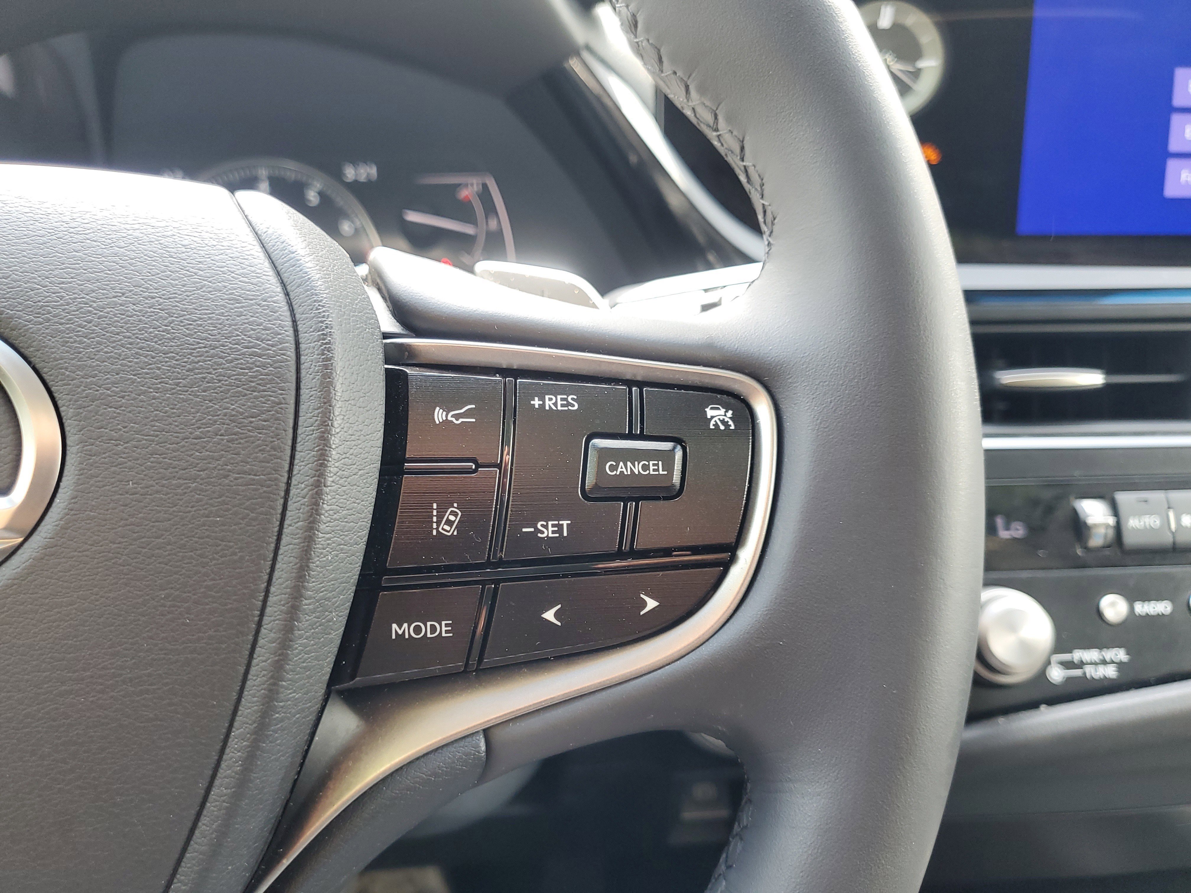 Certified 2023 Lexus ES 350 w/ Accessory Package (Z2) FWD image 22