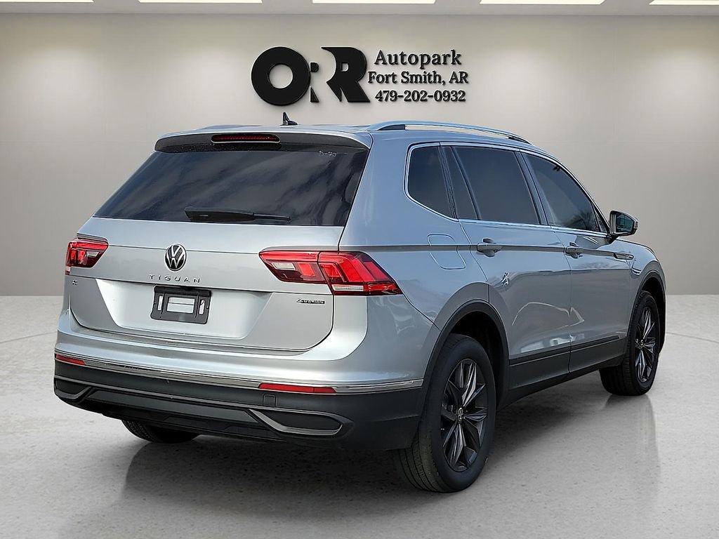Used 2023 Volkswagen Tiguan SE image 5