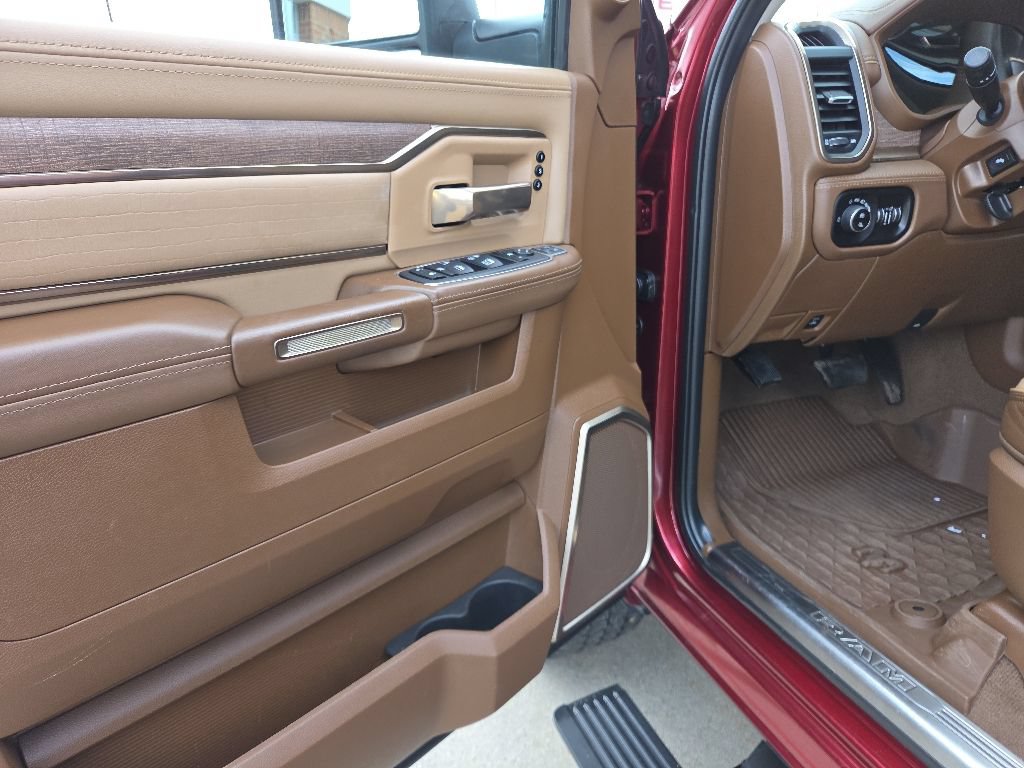 Used 2024 RAM 2500 Limited w/ Safety Group AWD/4WD image 14