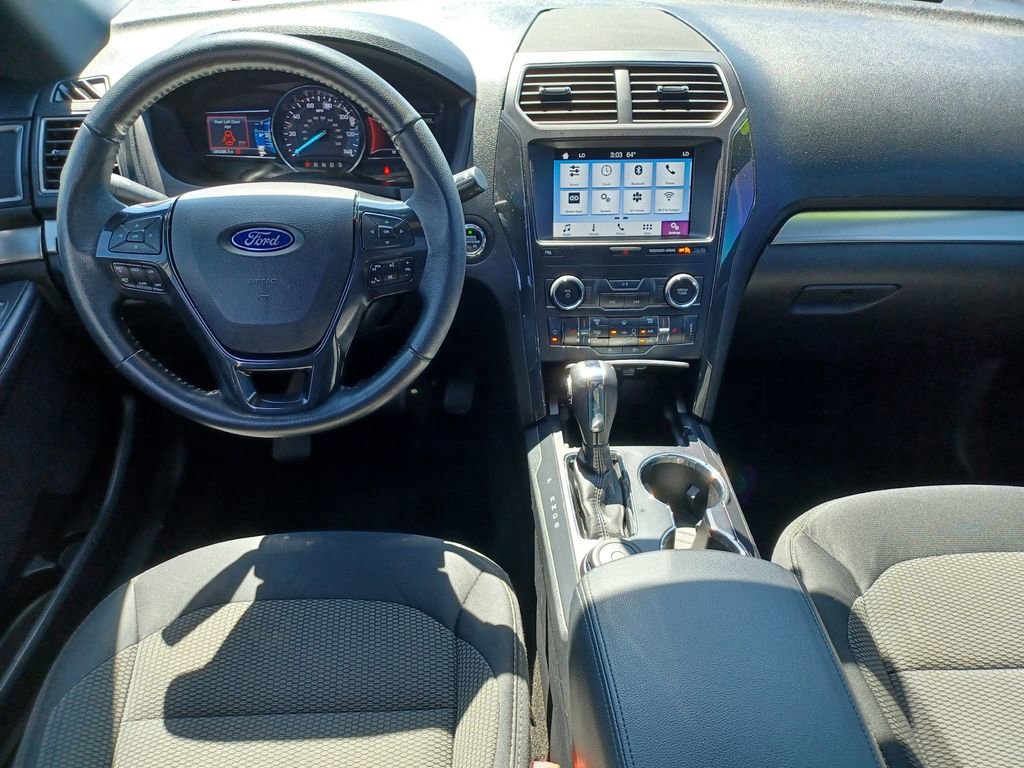 Used 2019 Ford Explorer XLT AWD/4WD image 27