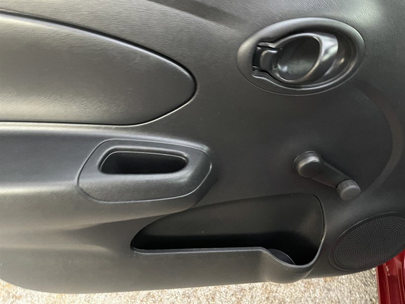 Used 2019 Nissan Versa S Plus image 9