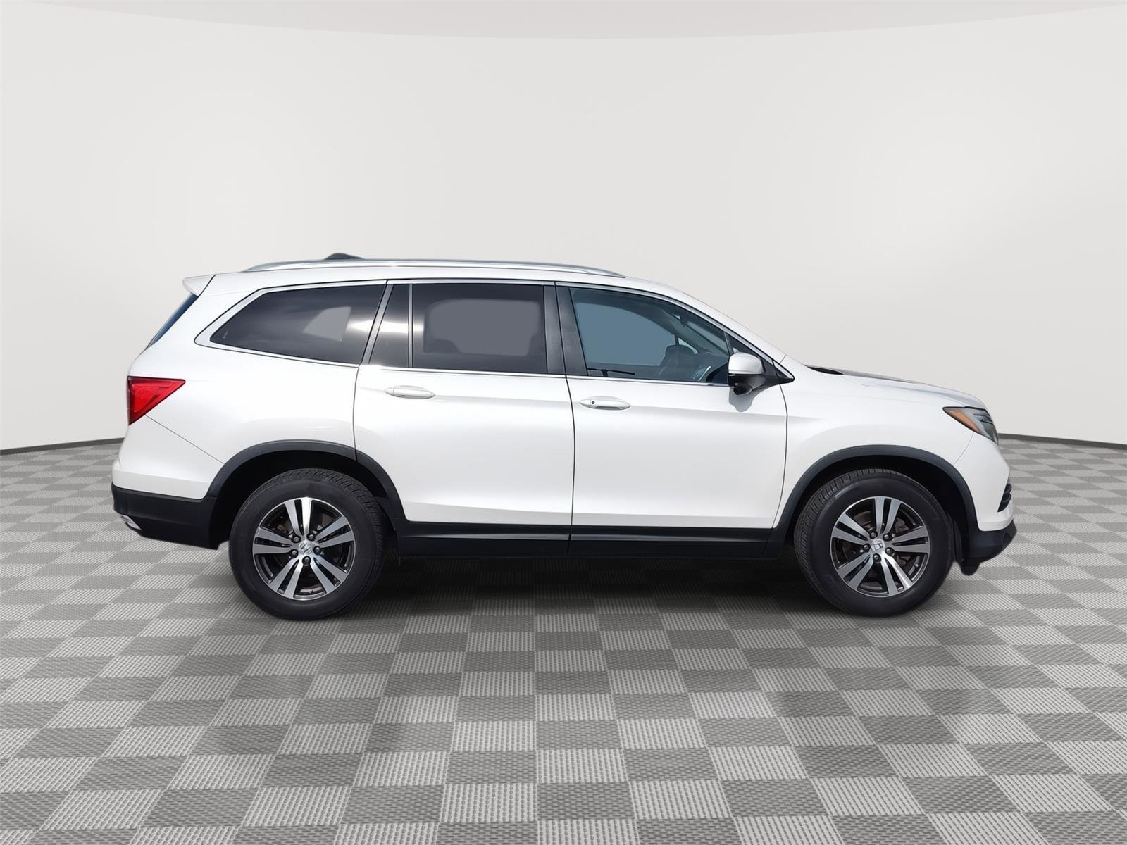 Used 2016 Honda Pilot EX image 35
