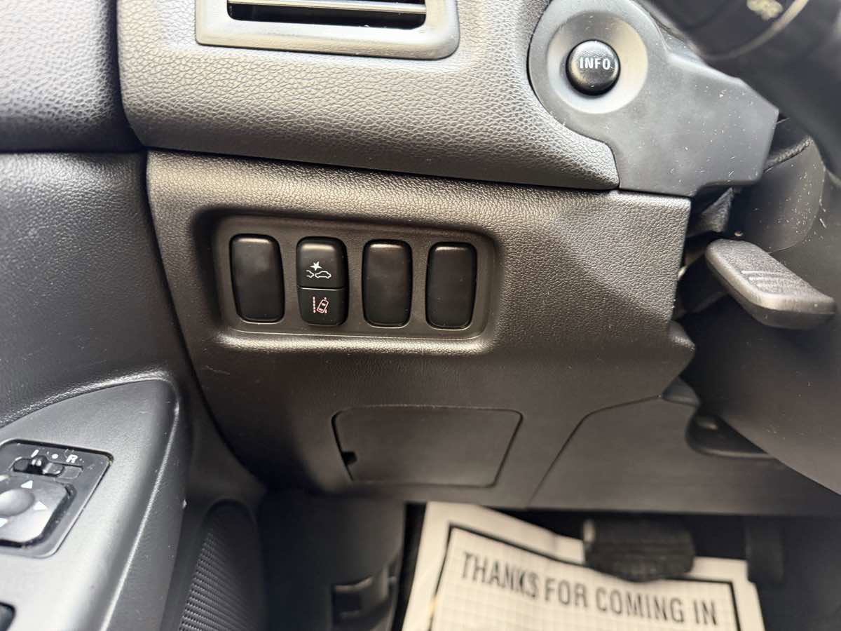 Used 2023 Mitsubishi Outlander Sport ES AWD/4WD image 27