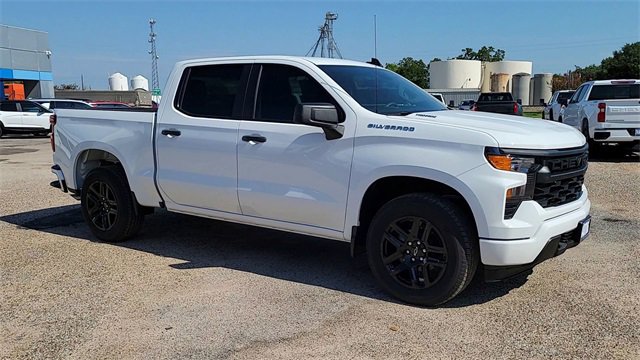 New 2026 Chevrolet Silverado 1500 Custom image 2
