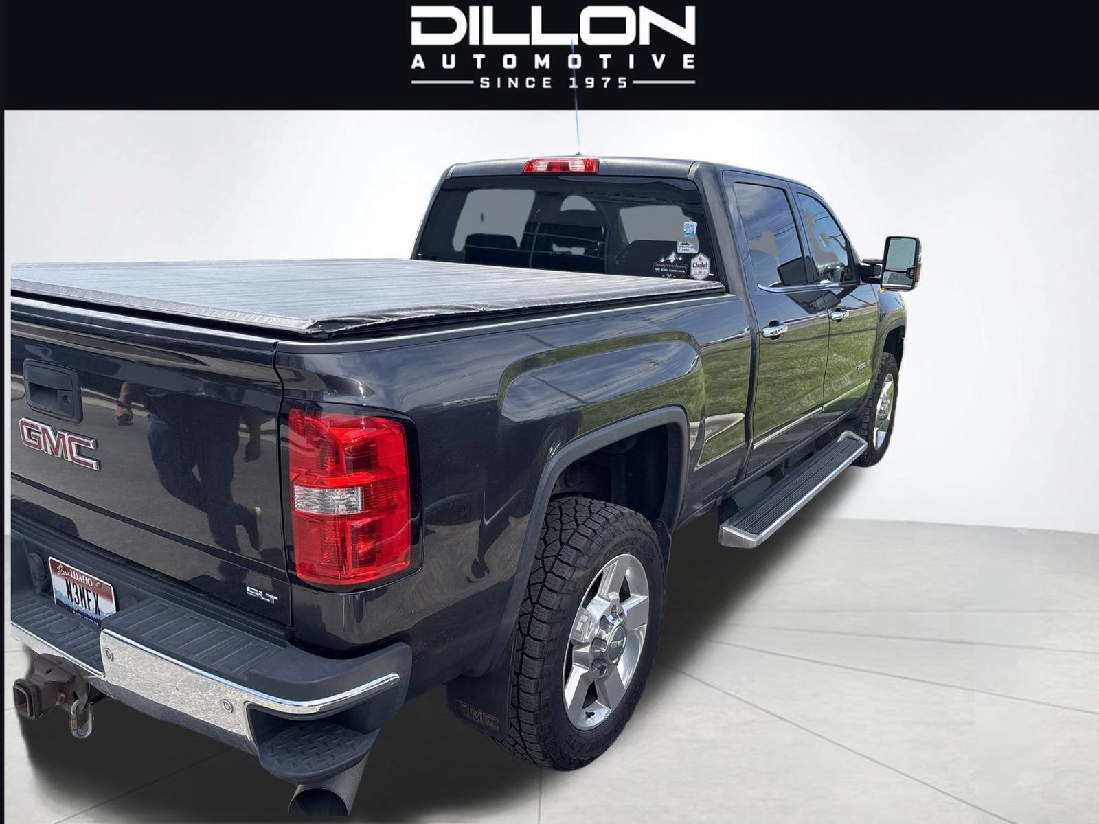 Used 2016 GMC Sierra 2500 SLT w/ Duramax Plus Package AWD/4WD image 4