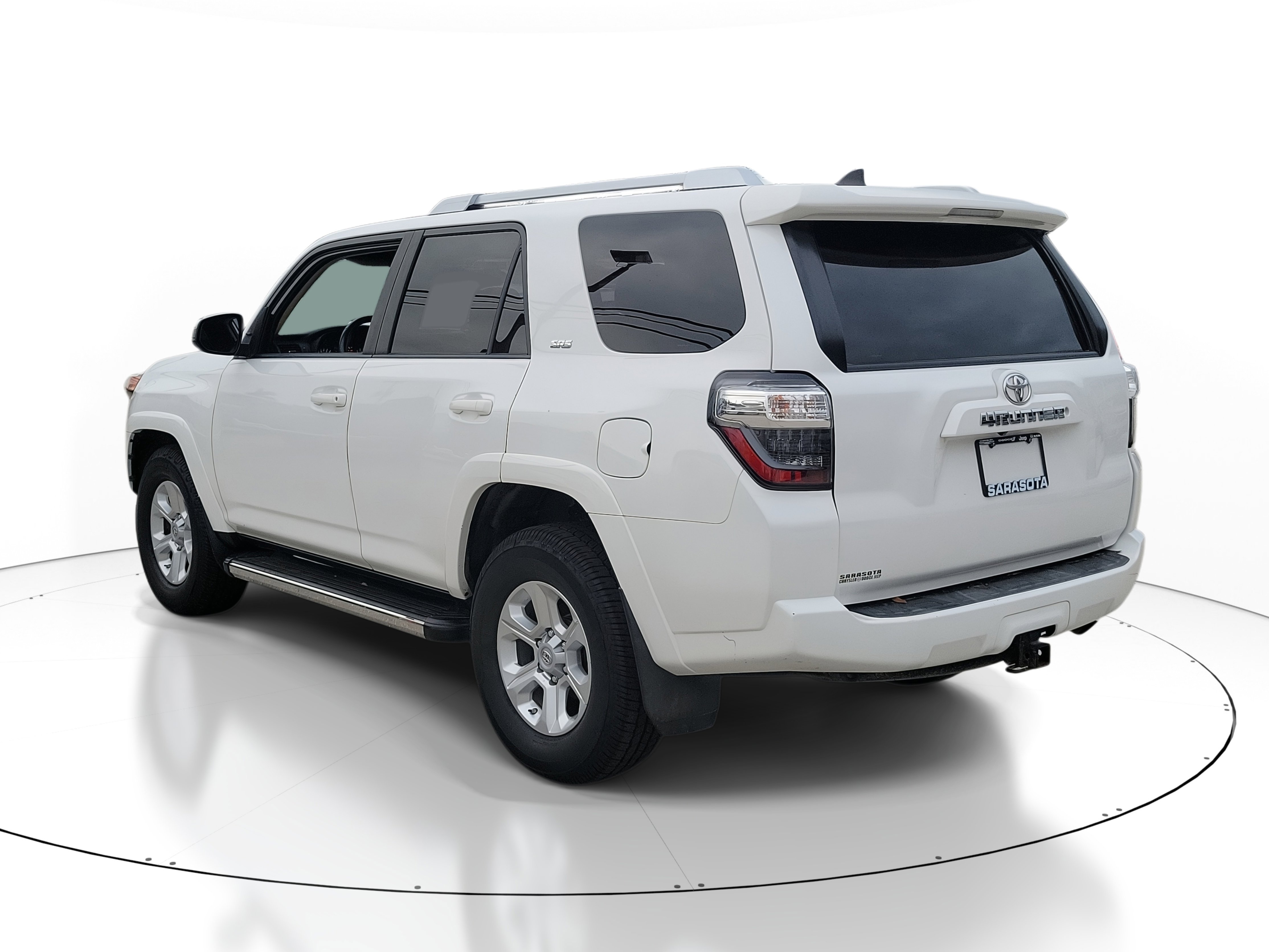 Used 2016 Toyota 4Runner SR5 image 4
