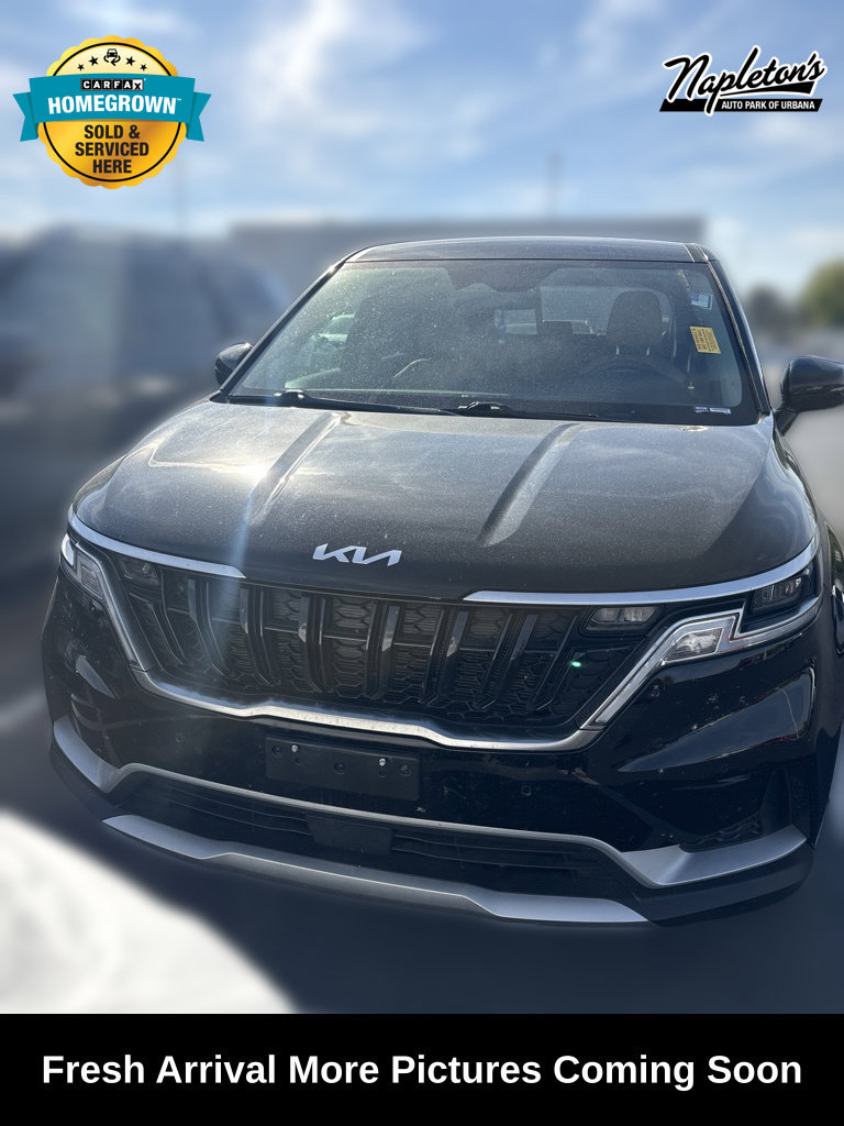 Used 2024 Kia Carnival EX FWD image 1