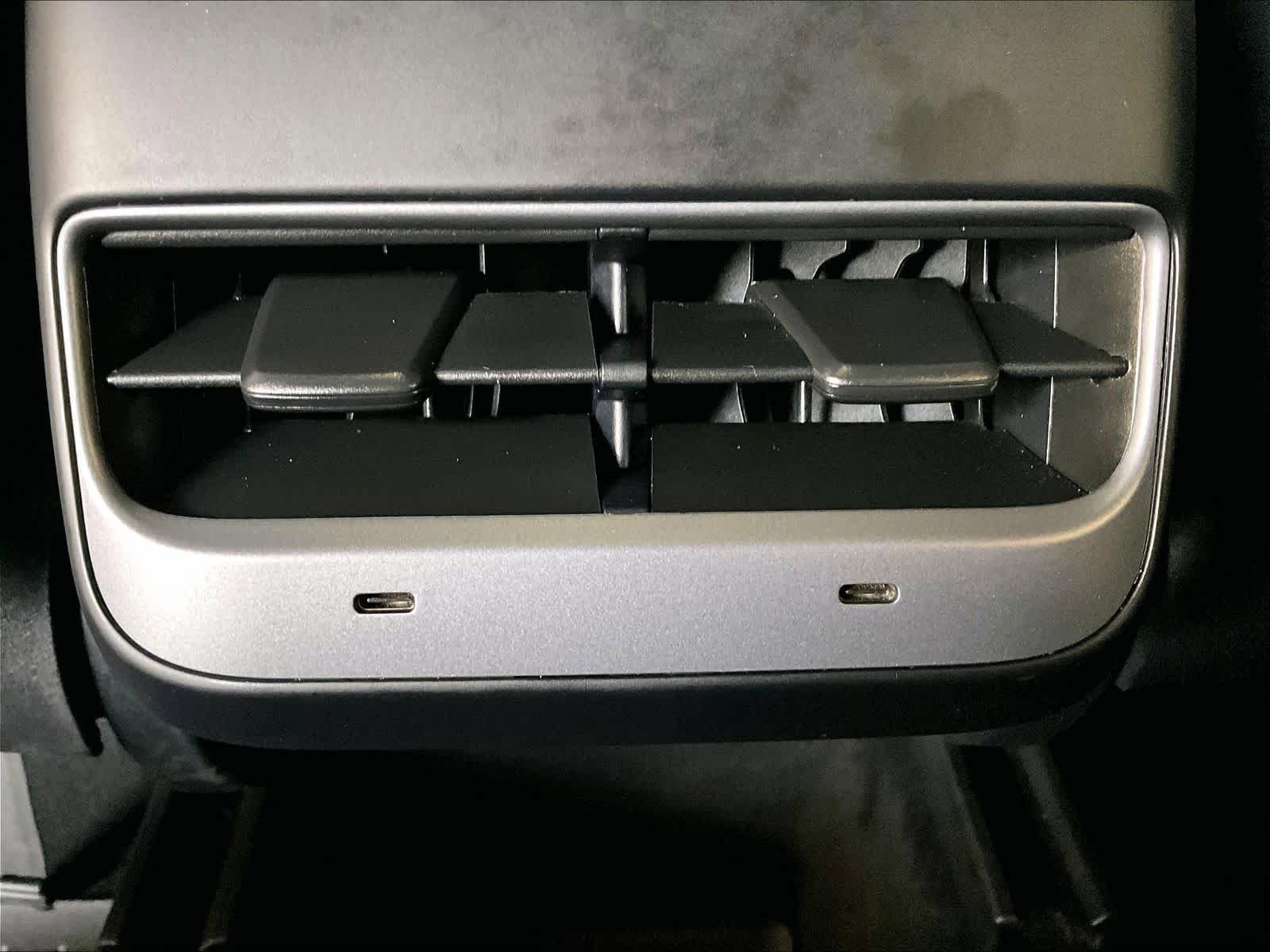 Used 2023 Tesla Model Y AWD image 28