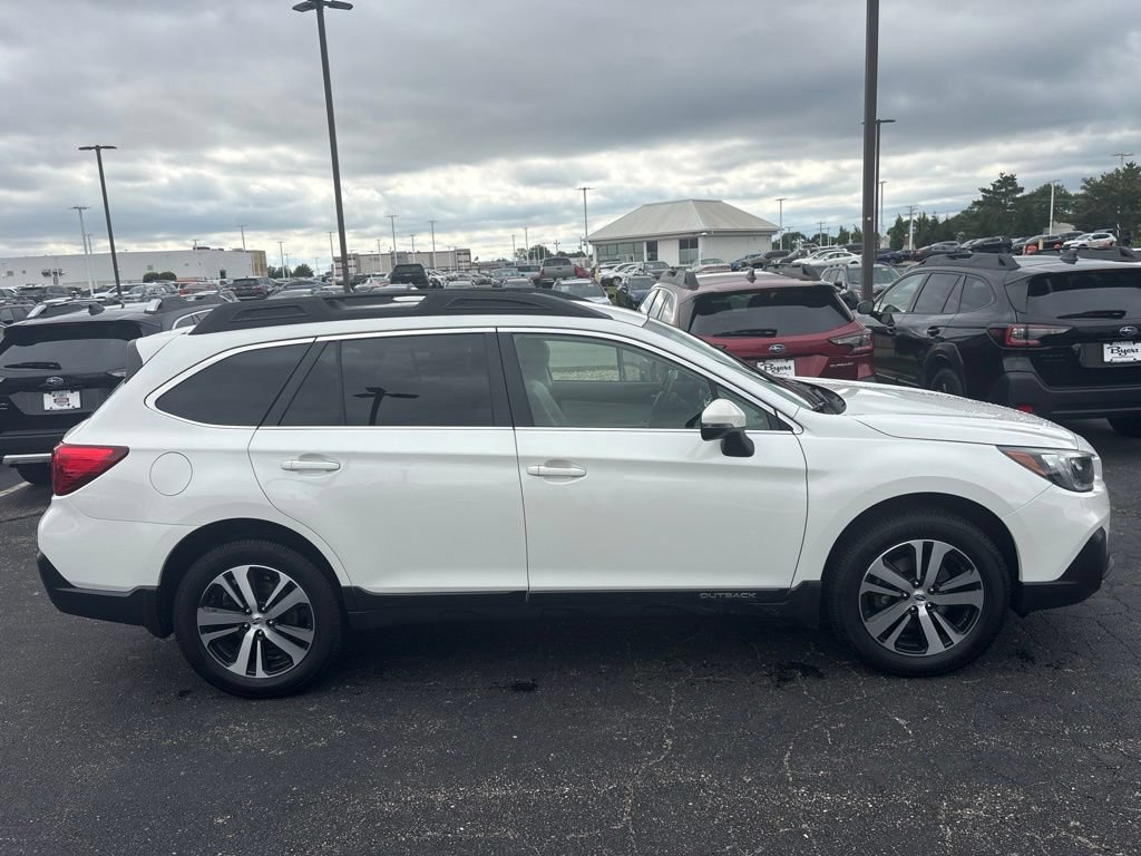 Used 2019 Subaru Outback 2.5i Limited w/ Popular Package #2 AWD/4WD image 2
