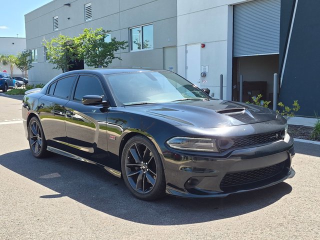 Used 2019 Dodge Charger Scat Pack w/ Navigation & Travel Group RWD video 3