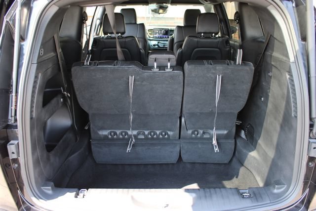 Used 2023 Chrysler Pacifica Touring-L w/ S Appearance Package AWD/4WD image 35