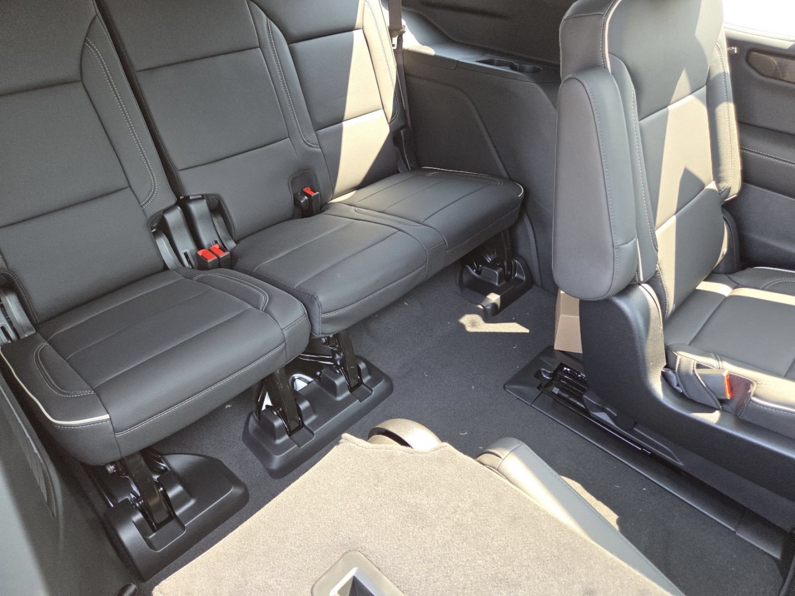New 2026 GMC Yukon Elevation w/ Elevation Premium Package RWD image 26