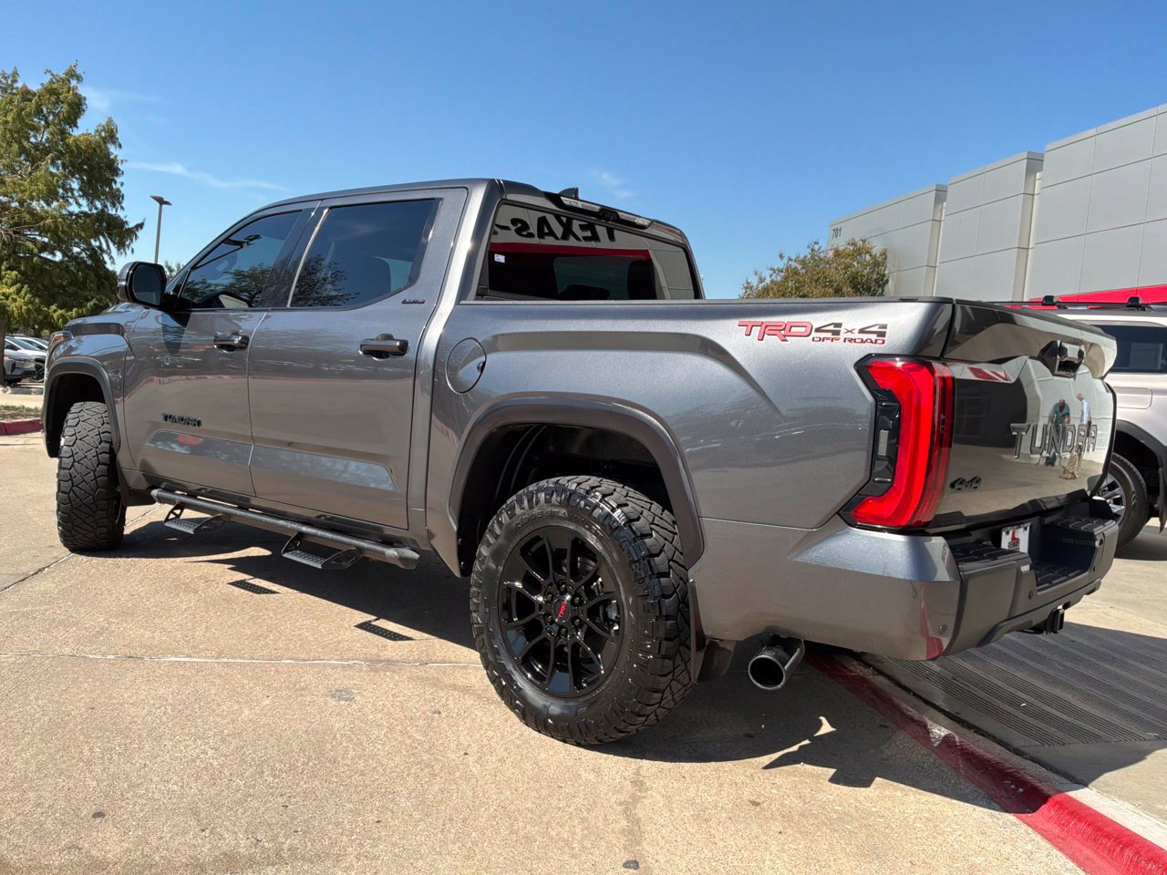 Used 2023 Toyota Tundra Limited w/ TRD Off-Road Package AWD/4WD image 8