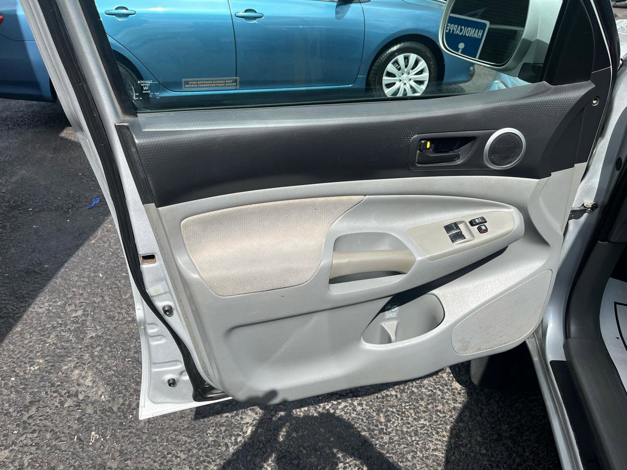 Used 2009 Toyota Tacoma 4x4 Access Cab V6 image 23