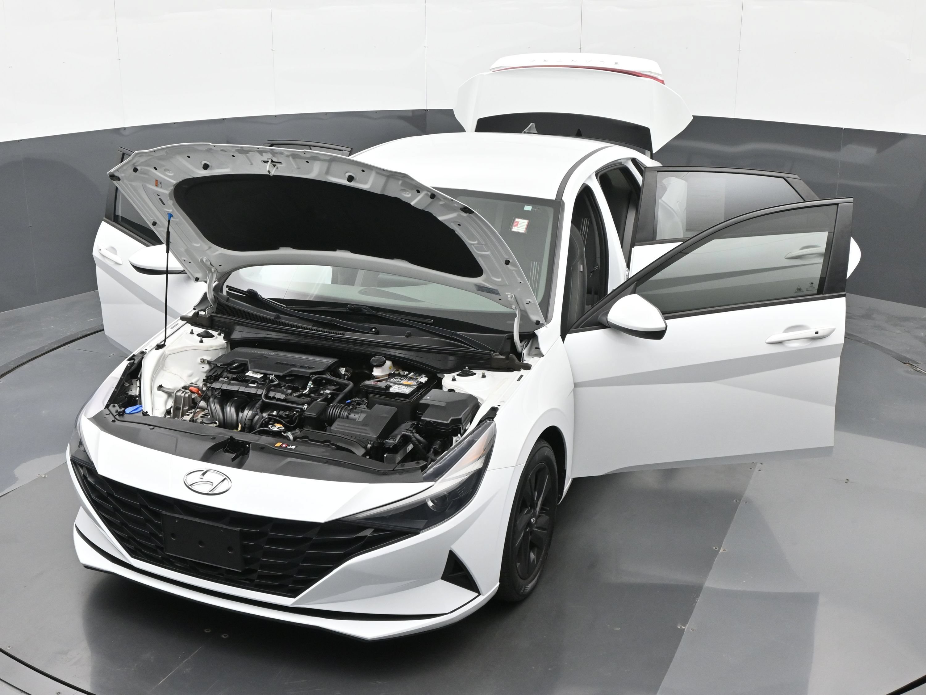 Used 2021 Hyundai Elantra SEL FWD image 45