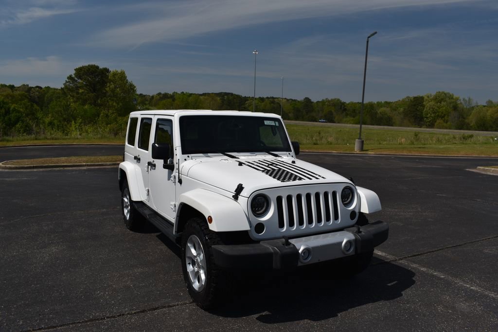 Used 2015 Jeep Wrangler Unlimited Sahara w/ Connectivity Group image 1