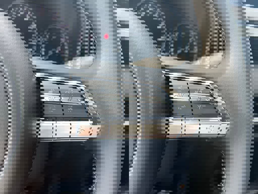 Used 2025 MAZDA CX-50 AWD 2.5 S w/ Premium Package image 22