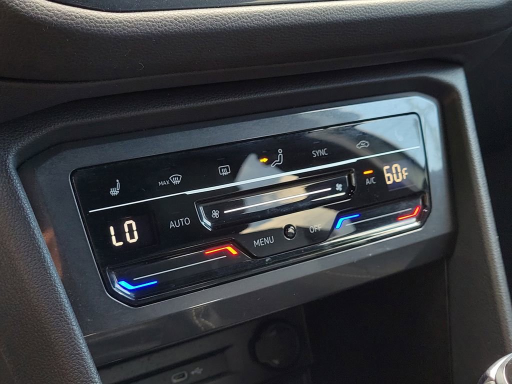 Used 2023 Volkswagen Tiguan SE R-Line image 26