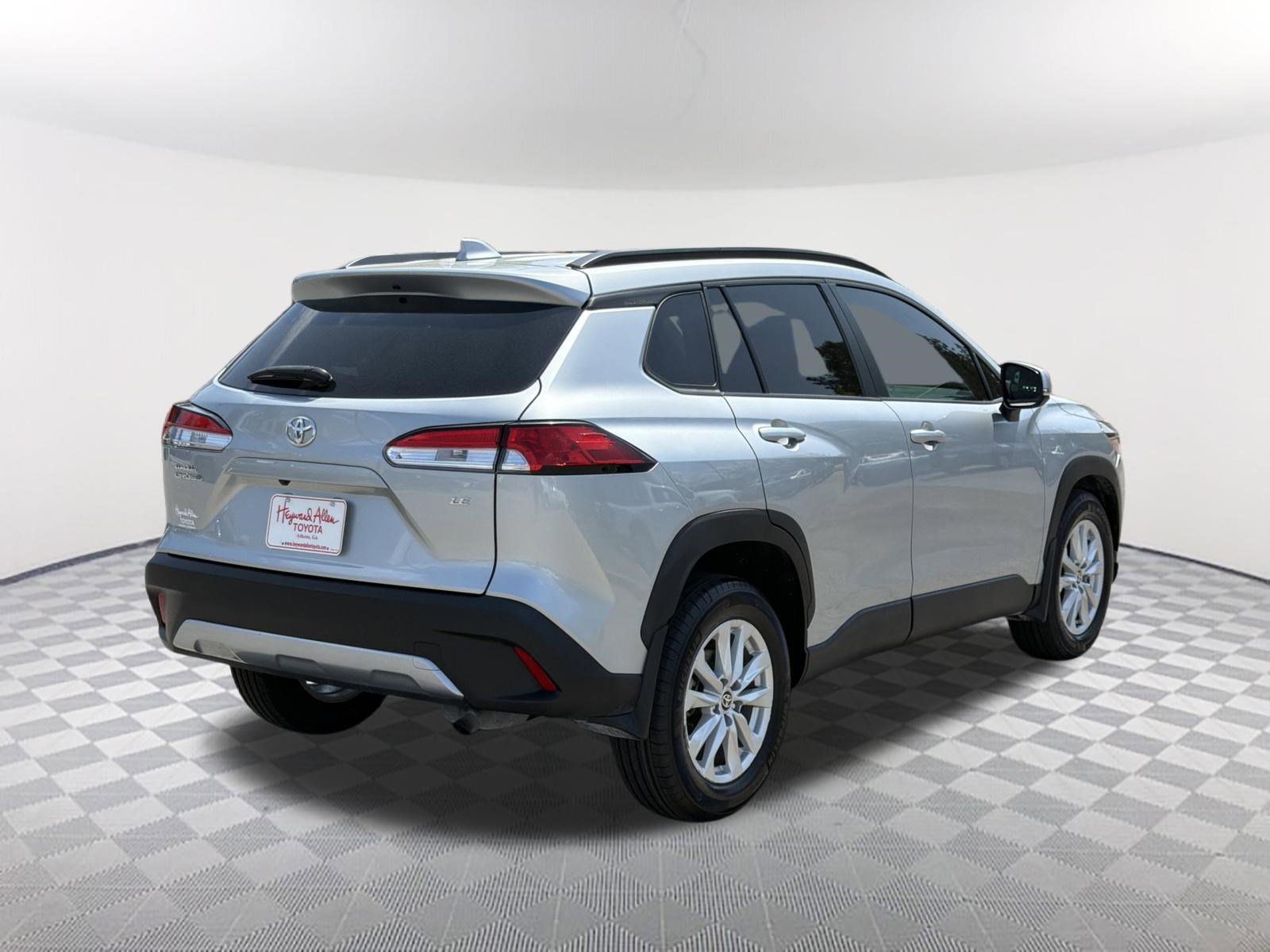 Certified 2024 Toyota Corolla Cross LE image 17