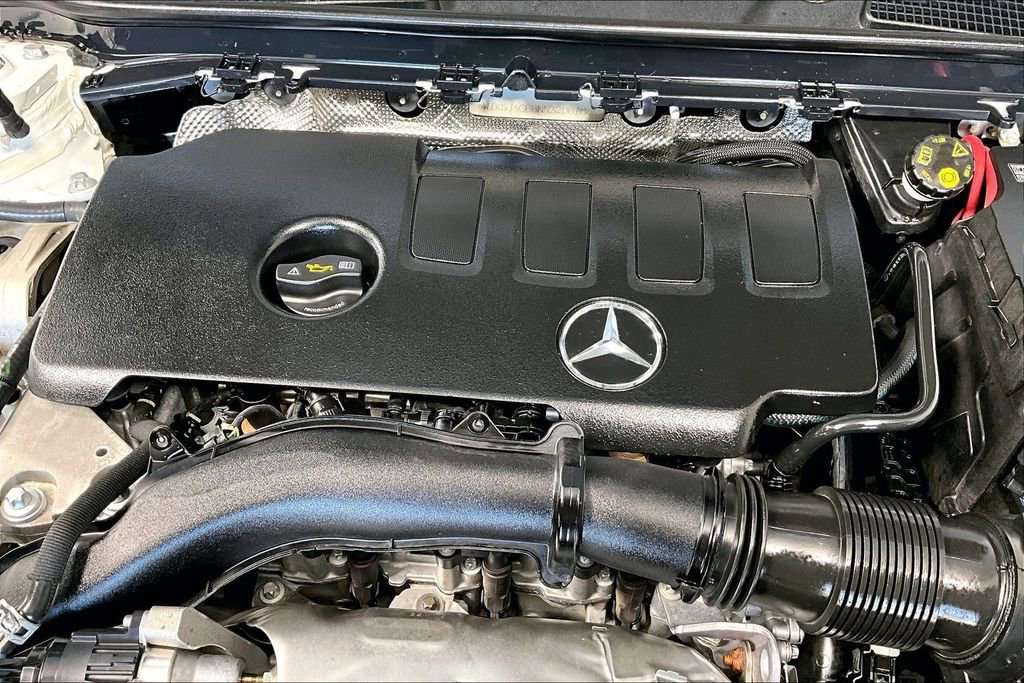 Used 2022 Mercedes-Benz CLA 250 image 31