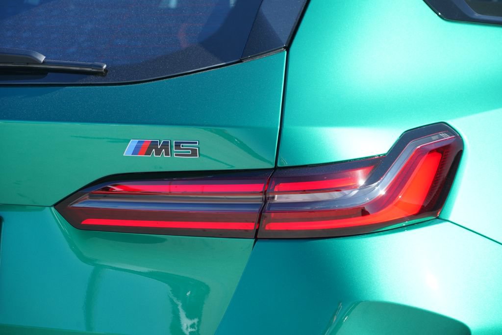New 2027 BMW M5 Touring AWD/4WD image 9