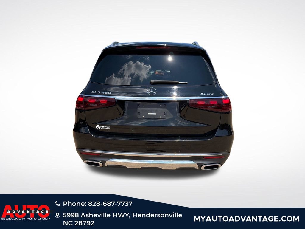 Used 2025 Mercedes-Benz GLS 450 4MATIC image 4