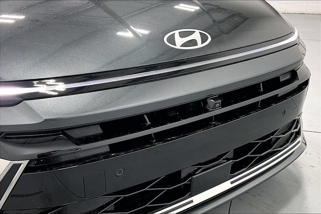 New 2026 Hyundai Sonata Limited FWD image 29