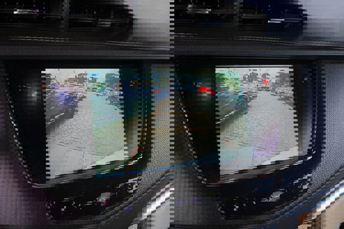 Used 2019 Cadillac XT5 FWD image 23