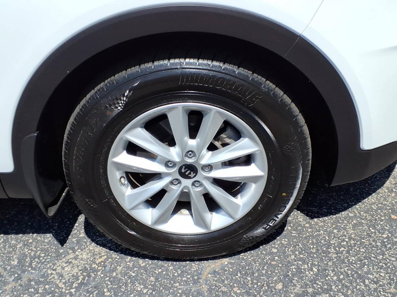 Used 2020 Kia Sorento L FWD image 10