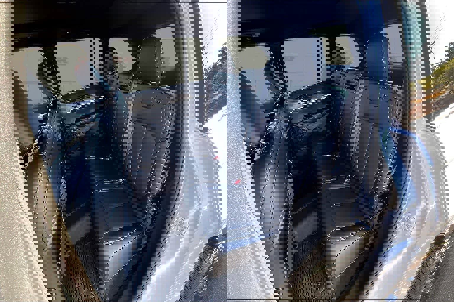 New 2025 Jeep Grand Cherokee Limited w/ Luxury Tech Group II image 13