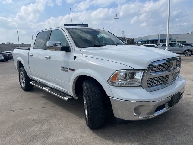 Used 2018 RAM 1500 Laramie w/ Convenience Group AWD/4WD image 3