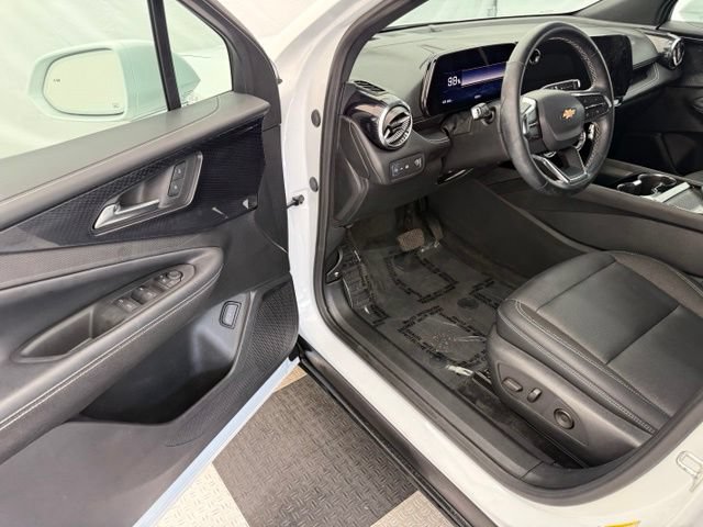 Used 2025 Chevrolet Blazer EV LT AWD/4WD image 30